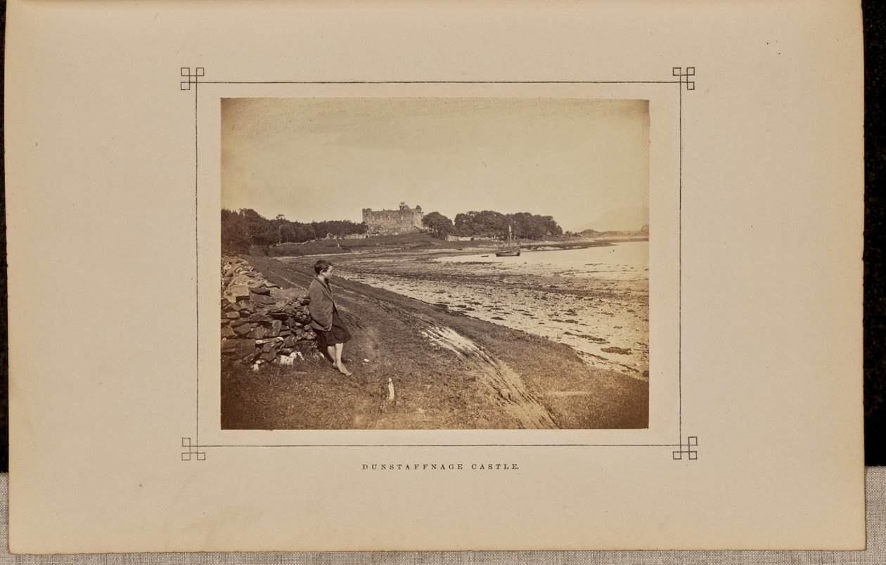 Dunstaffnage Castle von George Washington Wilson