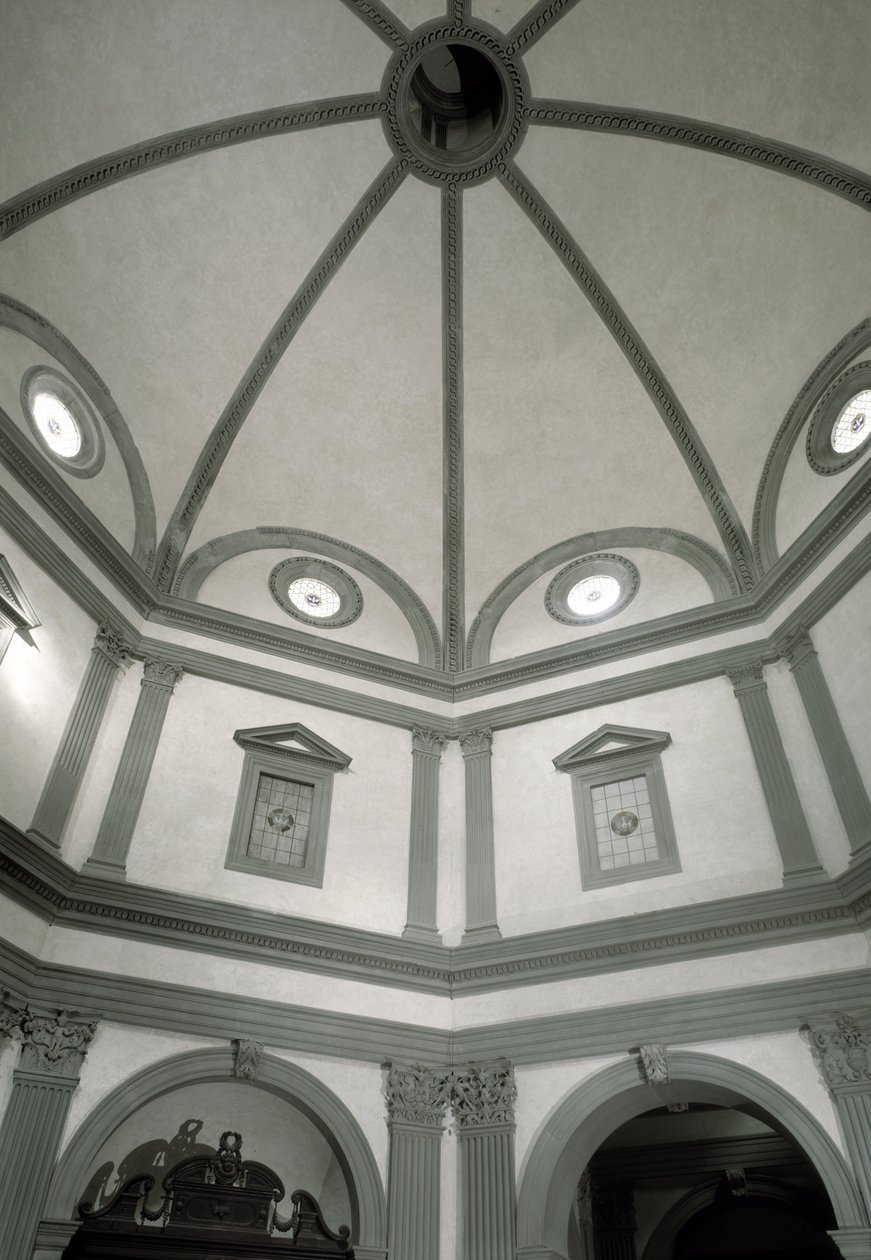 Ansicht der achteckigen Sakristei, gebaut nach einem Entwurf von Giuliano da Sangallo (1445-1516) von Giuliano Giamberti da Sangallo