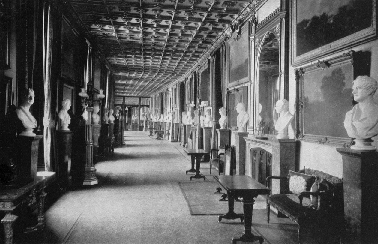Der große Korridor, Windsor Castle, Berkshire, 1924-1926 von HN King