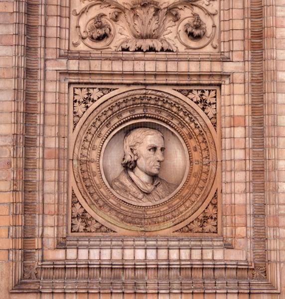 Detail der Fassade der Hamburger Kunsthalle von H. v. d. Schirrmacher G. T. and Erbe A. Hude