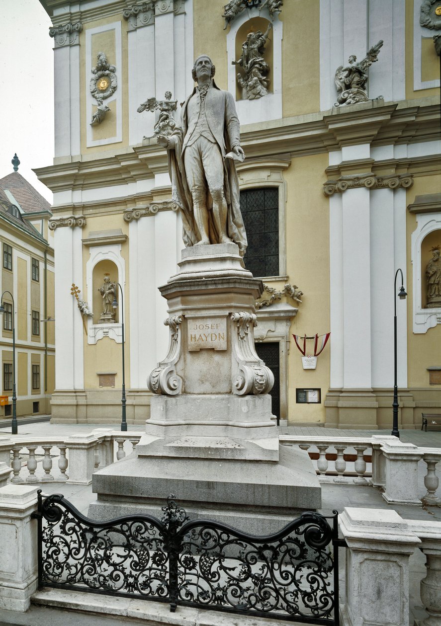 Denkmal zu Ehren des österreichischen Komponisten Franz Joseph Haydn (1732-1809) in Wien, Österreich von Heinrich Natter