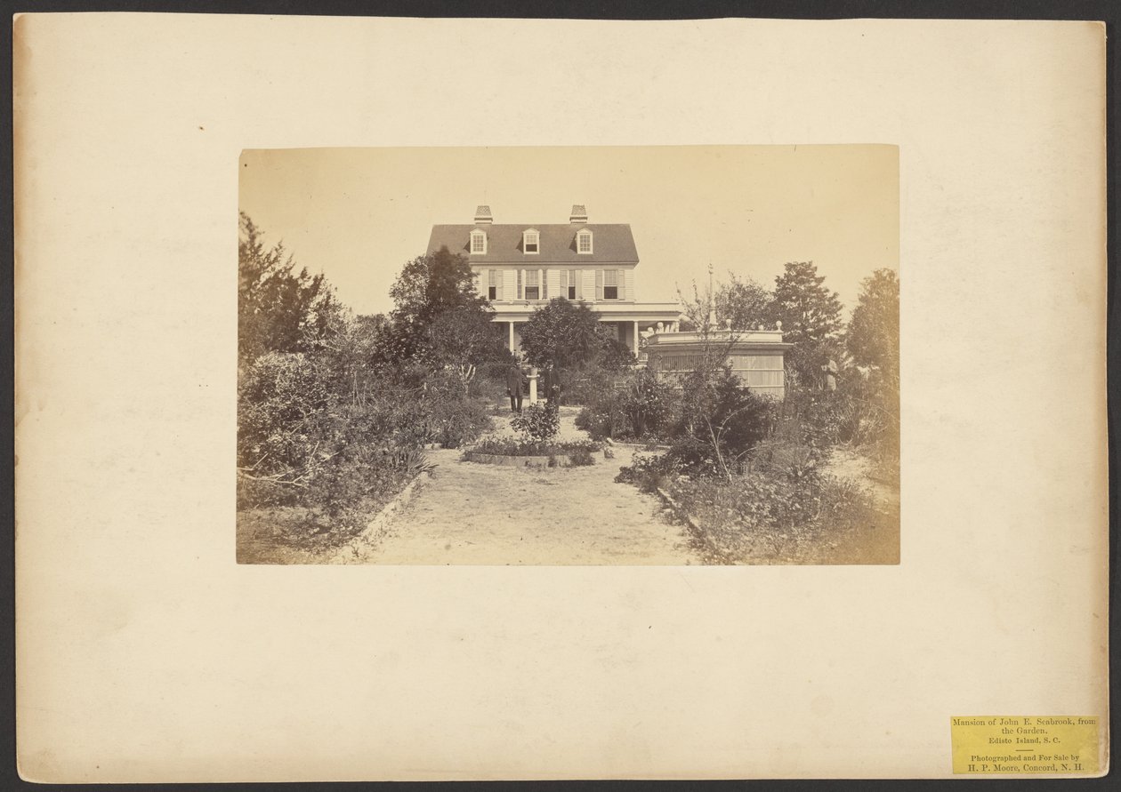 Herrenhaus von John E. Seabrook, vom Garten aus. Edisto Island, South Carolina von Henry P. Moore