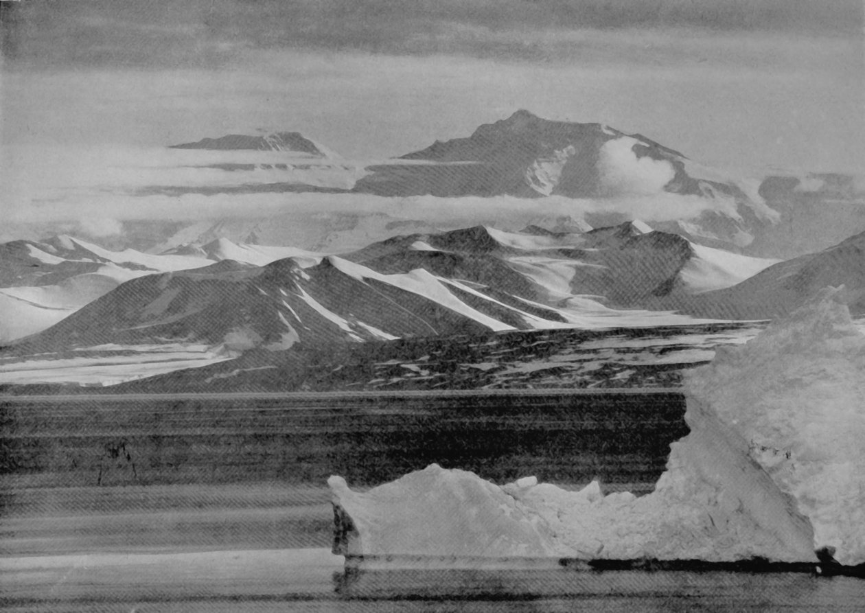 Telefotografie der Mount Lister Scarp, 10. Februar 1911, 1913 von Herbert Ponting