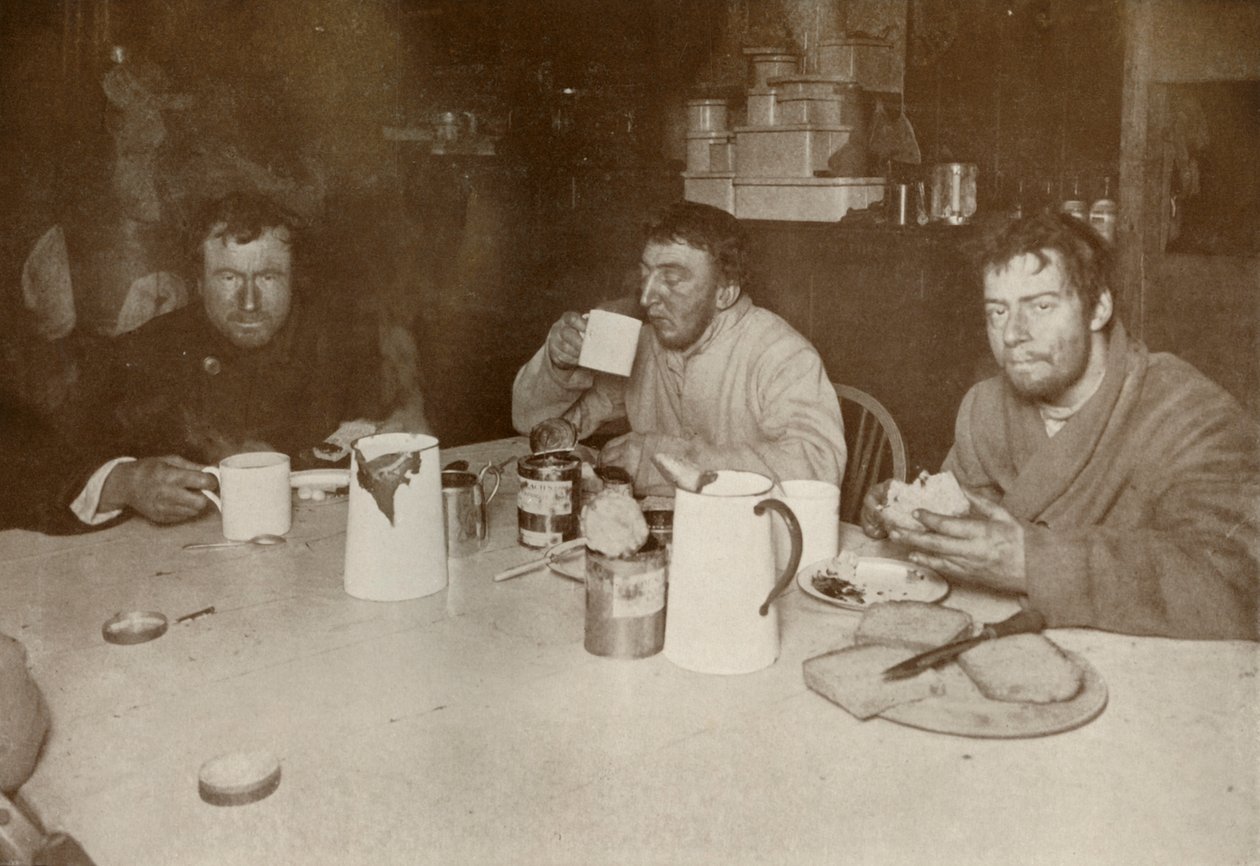 Wilson, Bowers und Cherry-Garrard bei ihrer Rückkehr vom Kap Crozier, 1. August 1911, 1913 von Herbert Ponting