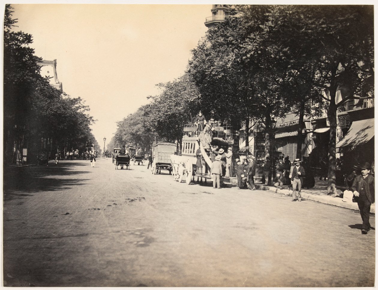 Omnibus auf einem Boulevard in Paris von Hippolyte Blancard