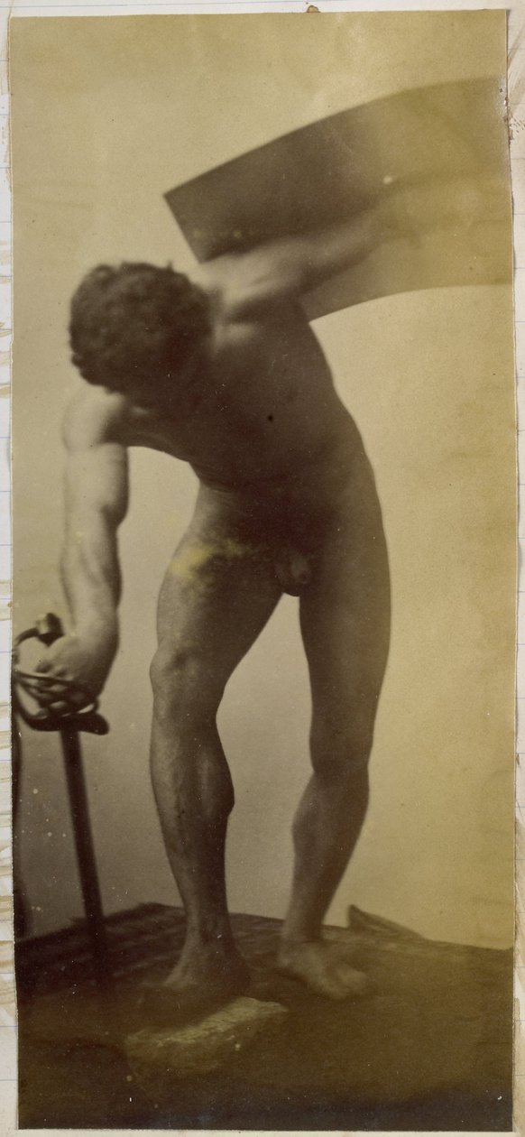 Studie eines männlichen Aktmodells, stehend gebeugt mit Schwert und Schild in den Händen, im Atelier von Jacques de Lalaing von Jacques Lalaing (attributed to)