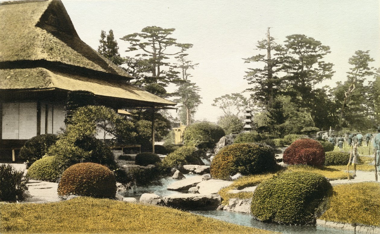 Ein charakteristischer japanischer Garten, späte 19. Jahrhundert von Japanese Photographer