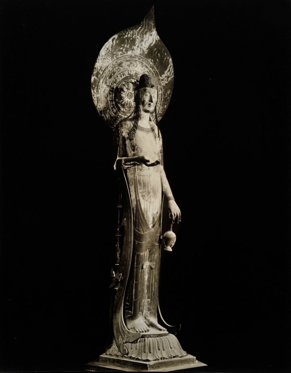 Kudara Kannon, aus dem 7. Jahrhundert, Asuka-Periode, Horyuji-Tempel, Japan von Japanese Photographer