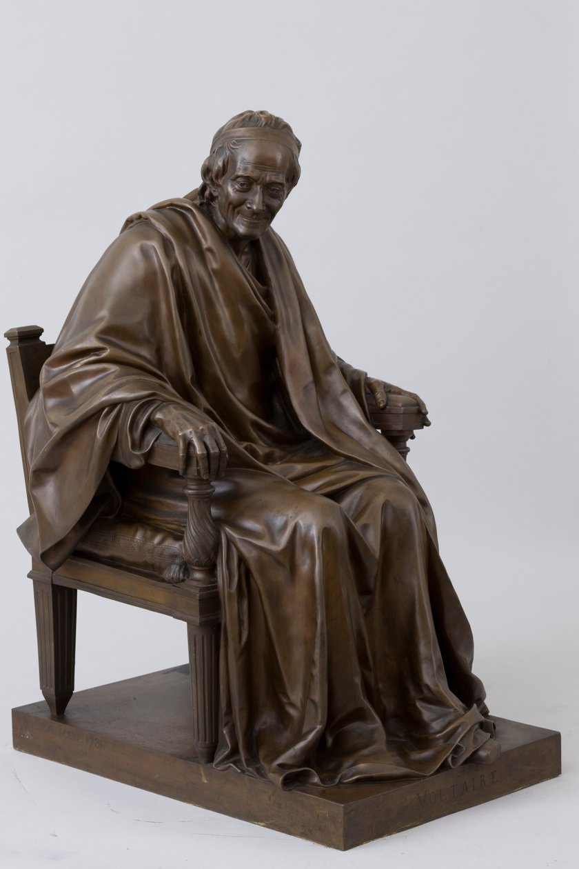Der sitzende Voltaire (François-Marie Arouet 1694-1778) von Jean-Antoine Houdon