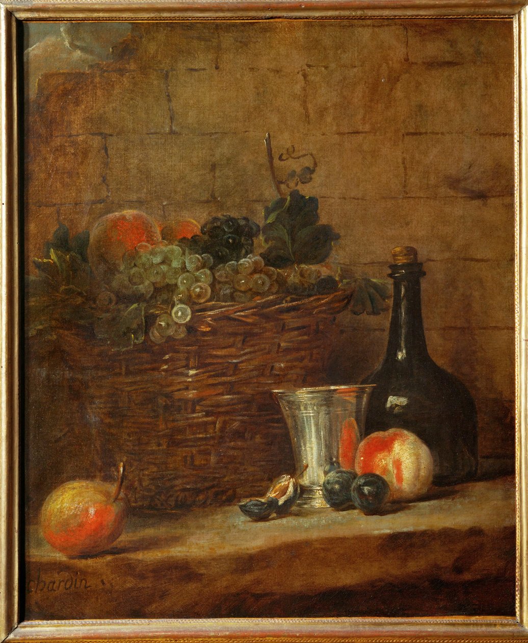Obstkorb mit Trauben, ein silberner Kelch und eine Flasche, Pfirsiche von Jean Baptiste Simeon Chardin