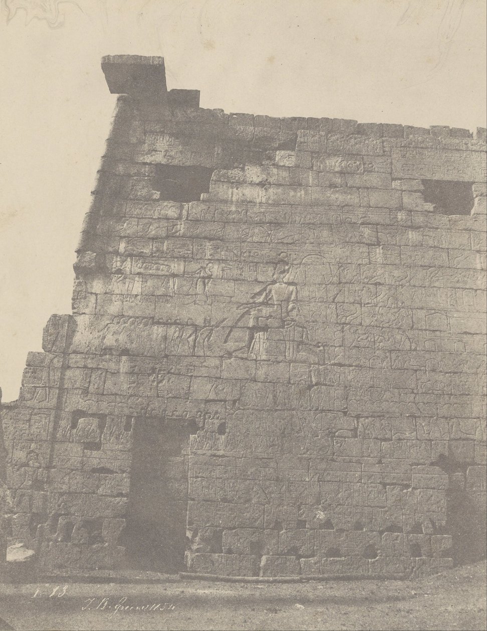 Luxor, historische Skulpturen des Pylons (rechter Massiv) von John Beasly Greene