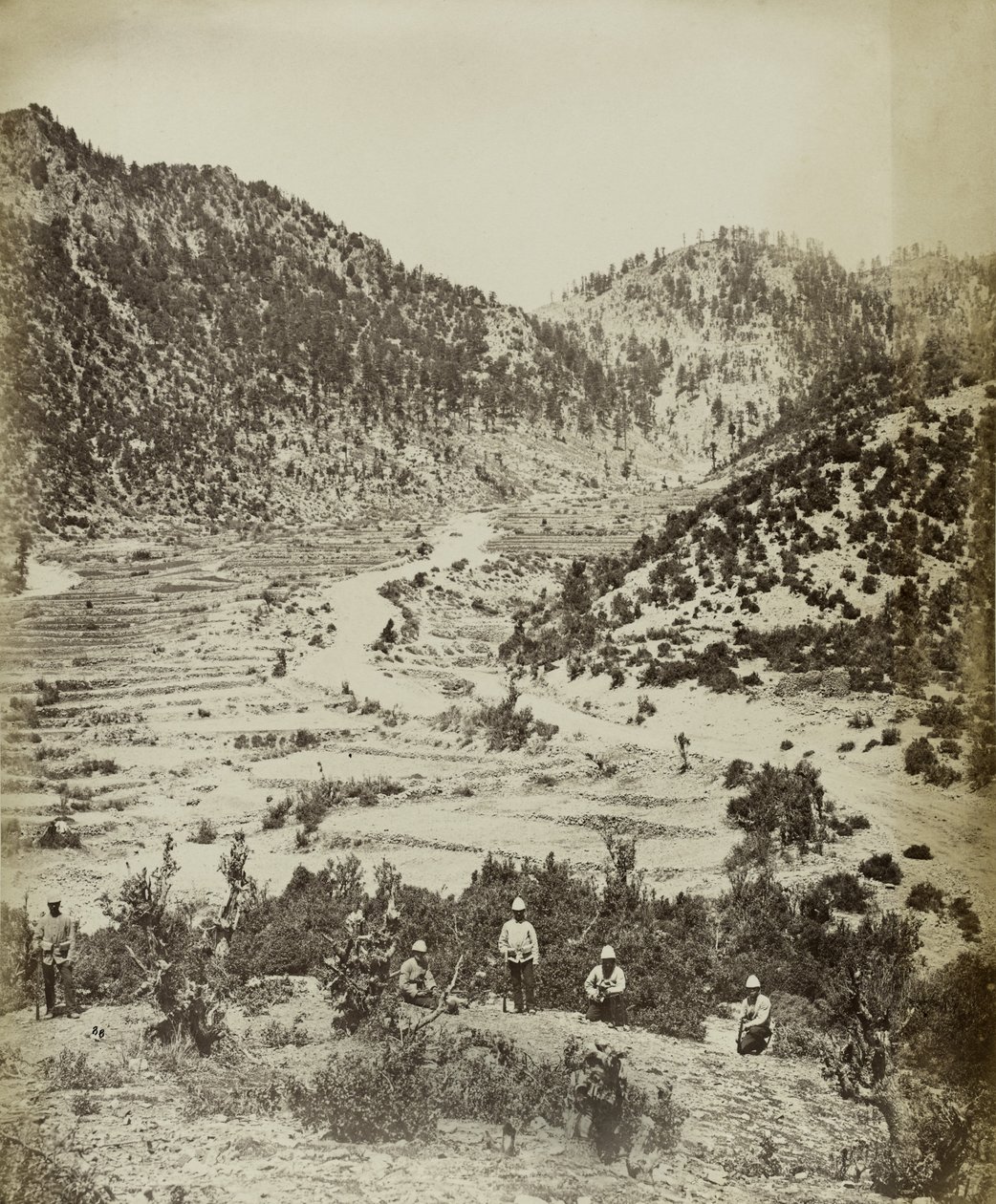 Ansicht der Route des Frontalangriffs auf Peiwar Kotal, 1878-79 von John Burke
