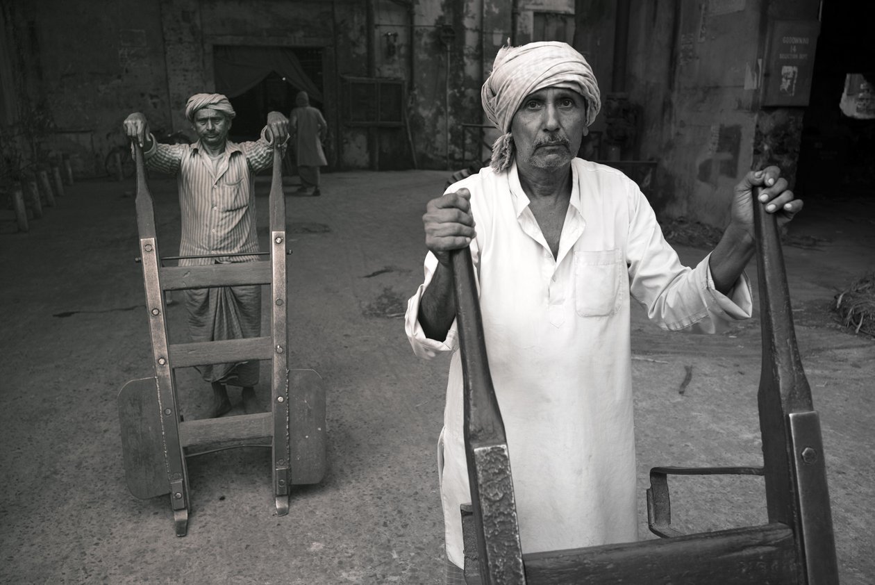 Jutefabrik, Kolkata, Indien, 2017 von Jon Nicholson