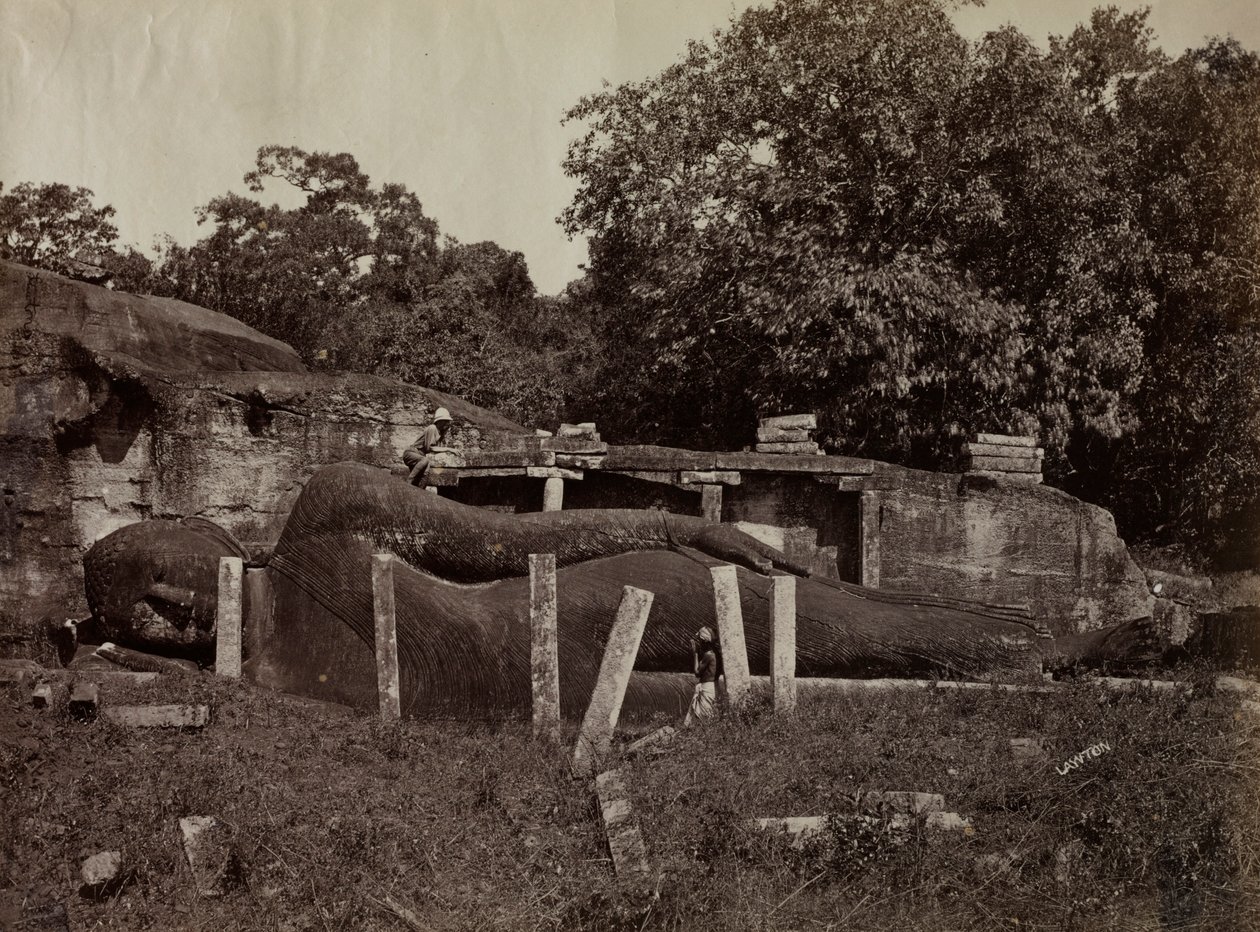 Das Paranirvana von Buddha, Gal Vihara, Polonnaruwa, Ceylon, 1870-1871 von Joseph Lawton
