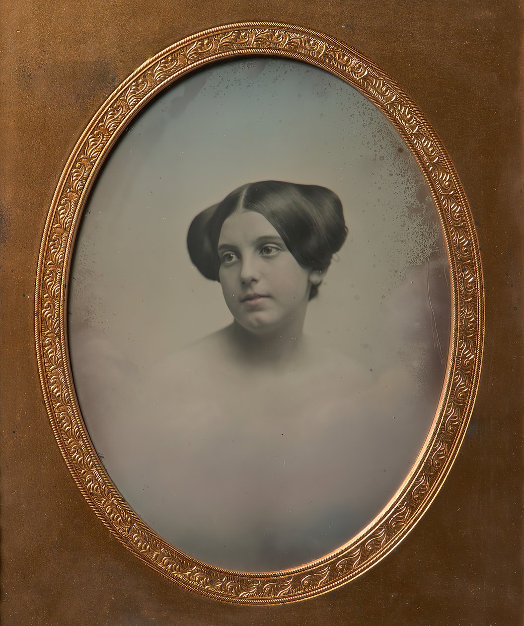 Junge Frau mit in zwei Dutt gestyltem Haar, 1850er Jahre. Schöpfer: Josiah Johnson Hawes, Albert Sands Southworth von Josiah Johnson Hawes, Albert Sands Southworth