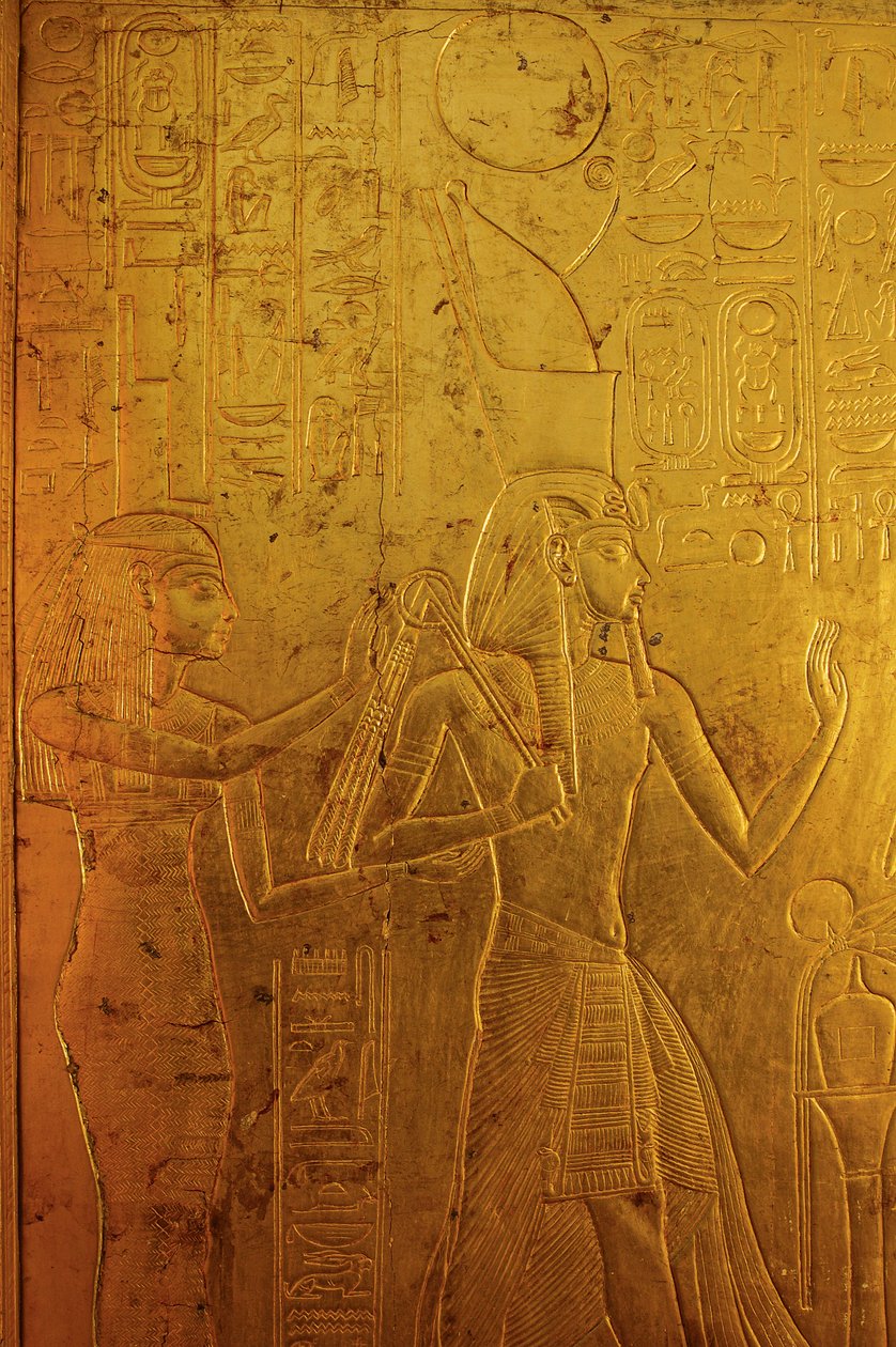 Goldschrein umgibt Sarkophag zeigt Göttin Isis, KV 62, 2009 (Foto) von Kenneth Garrett