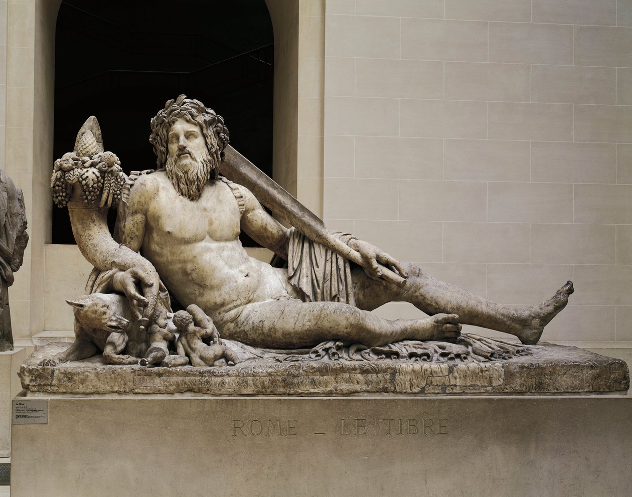 Marmorstatue, die den Tiber darstellt, Tempel von Isis und Serapis, aus Rom von Unbekannt Unbekannt