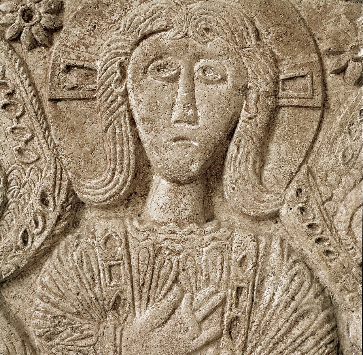 Archäologie des Mittelalters. Barbarische Kunst der Lombardei: Detail von Christus, Flachrelief des Altars von Herzog Rachis. Skulptur, lombardische Kunst, 737-744 von Lombard School