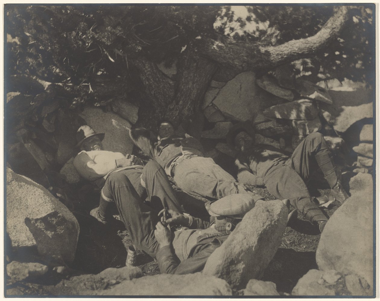 Mittagssiesta auf dem San Jacinto Peak von Louis Fleckenstein