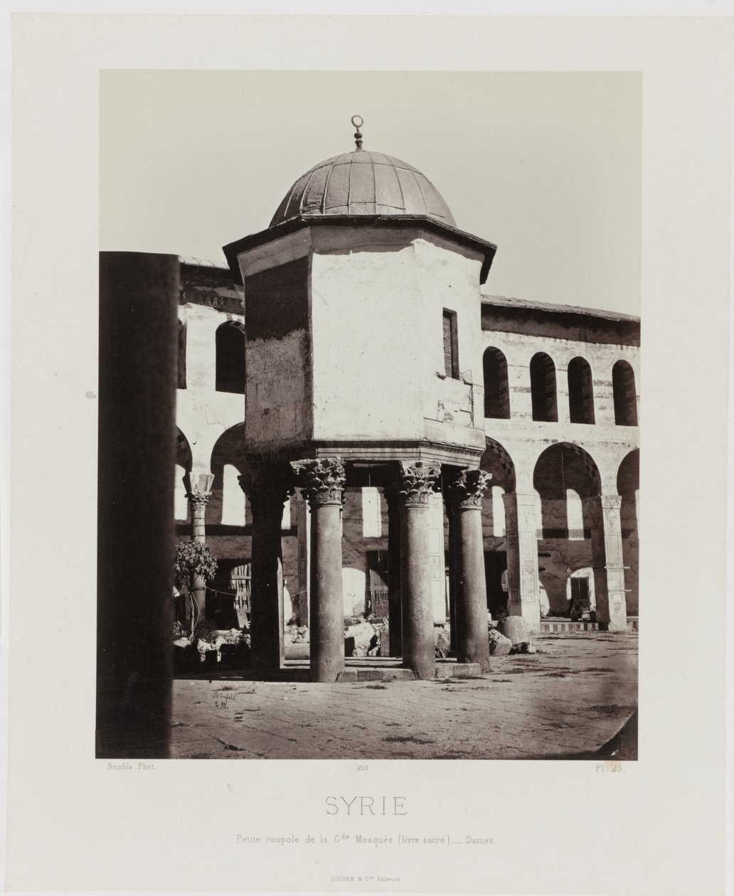 Ansicht der kleinen Kuppel der großen Moschee in Damaskus (Syrien) von Maison Bonfils