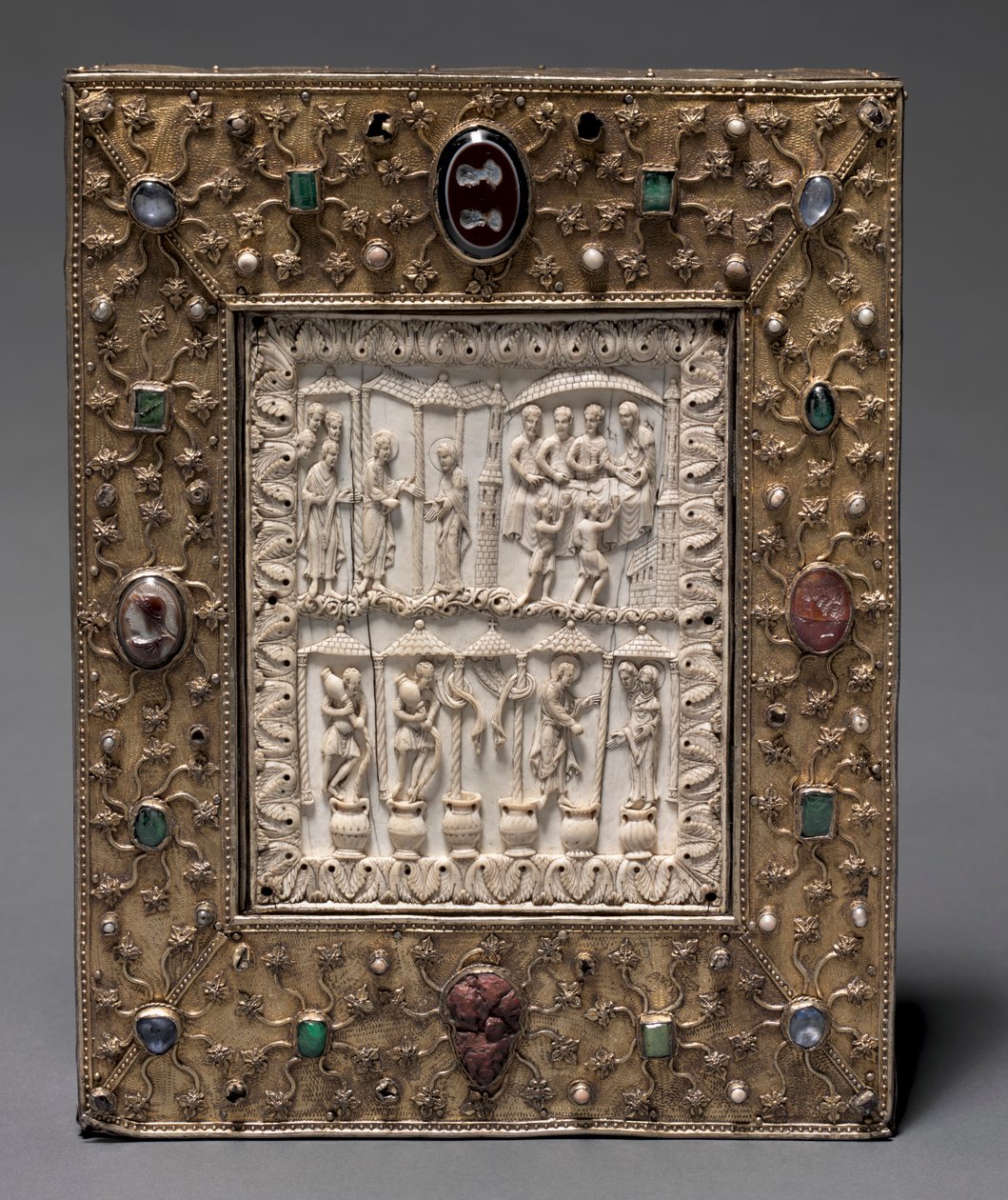 Reliquiar in Buchform, ca. 1000 von Master of the Registrum Gregorii