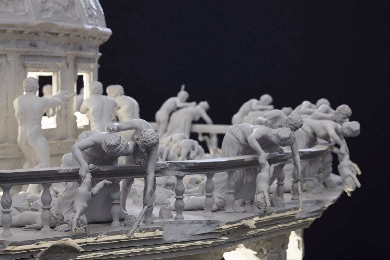Alles fällt, 2014 von Mat Collishaw