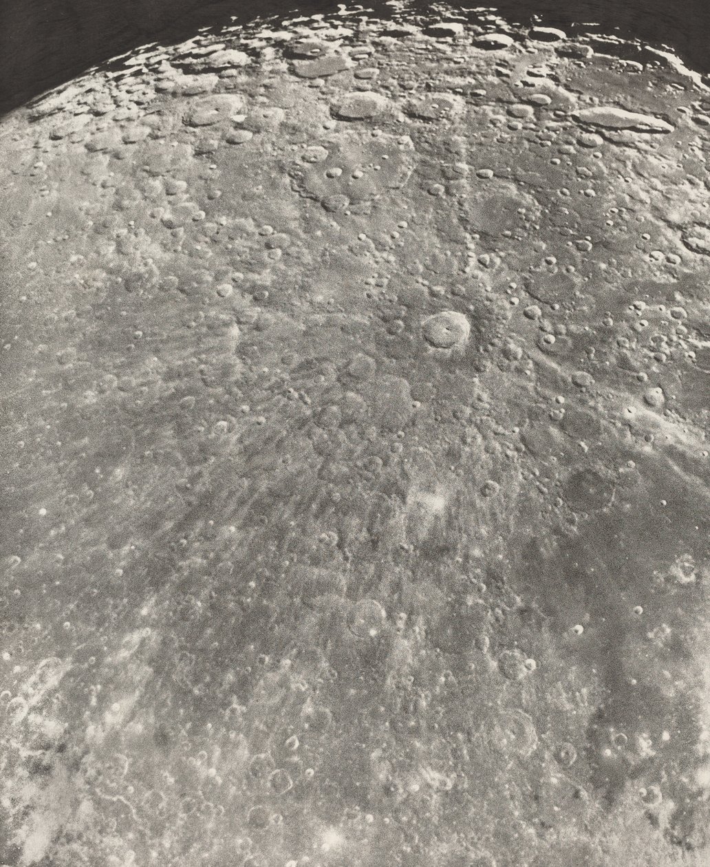 Mondfotografie Strahlung von Tycho - Zunehmende Phase, 1899 von Maurice Loewy