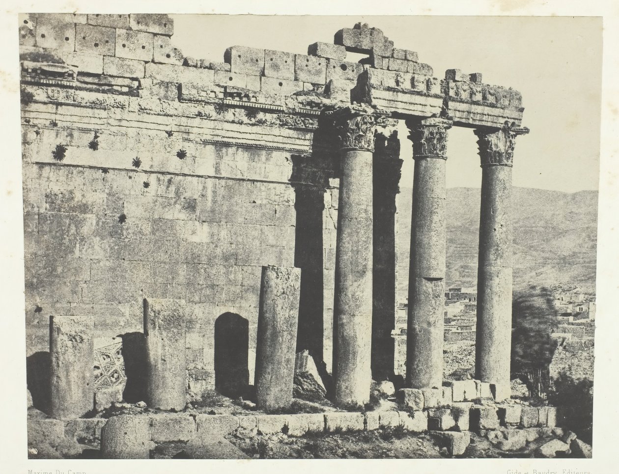 Baalbeck Heliopolis, Tempel des Jupiter, Westfassade, Syrien, 1849-51, gedruckt 1852 von Maxime Du Camp