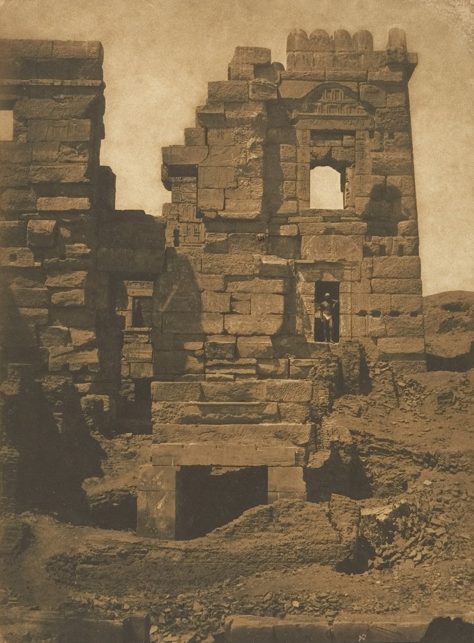 Seitenfassade des Gynäkons von Ramses-Meiamoun, Palast von Medinet-Habou, in Theben, 1849-50 von Maxime Du Camp
