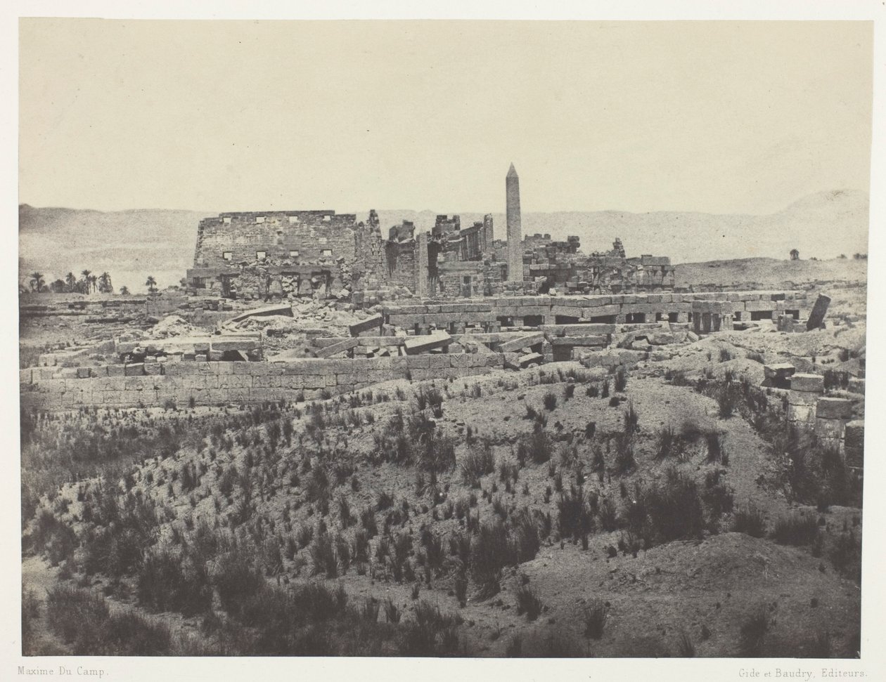 Palais de Karkak, Gesamtansicht der Ruinen, von Osten aufgenommen; Theben, Tafel 31 aus dem Album "Ägypten, Nubien, Palästina und Syrien" (1852) von Maxime Du Camp