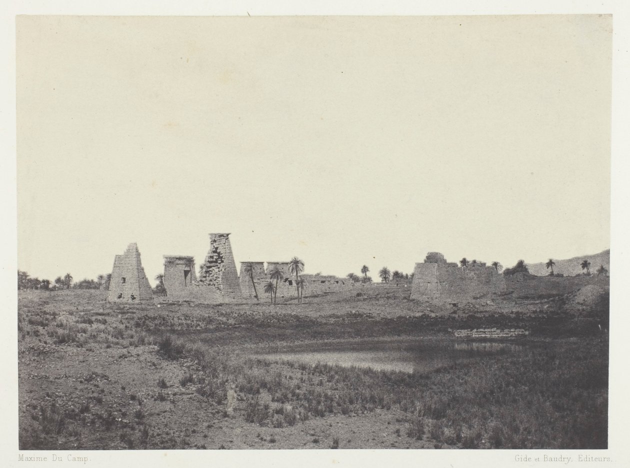 Palais von Karnak, Propyläen des Südens; Theben von Maxime Du Camp
