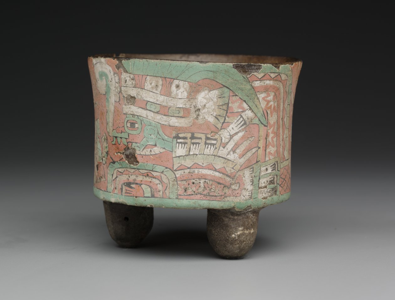 Zylindrisches Dreibeingefäß mit zwei Figuren mit Schutzbrillen, ca. 400-650 n. Chr. von Mesoamerican Mesoamerican