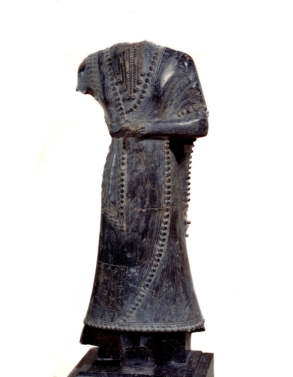 Mesopotamien: acephale Statuette aus Steatit von Idi-Ilum, Gouverneur von Mari, gewidmet der Göttin Ishtar. Ca. 1800 v. Chr. Höhe 0,41 m Paris, Musée du Louvre von Mesopotamian