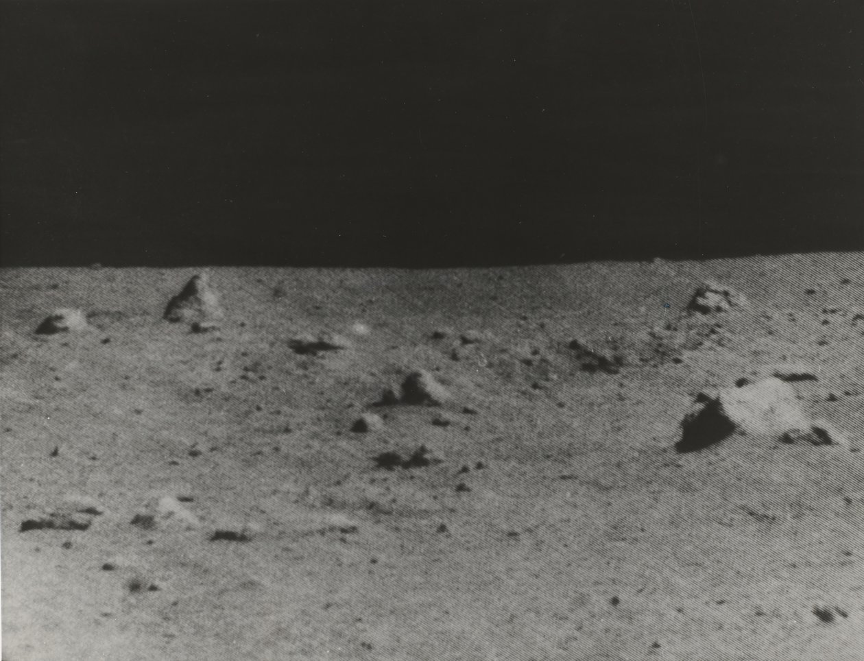 Mondoberfläche fotografiert von Surveyor V, 1967 von NASA Images