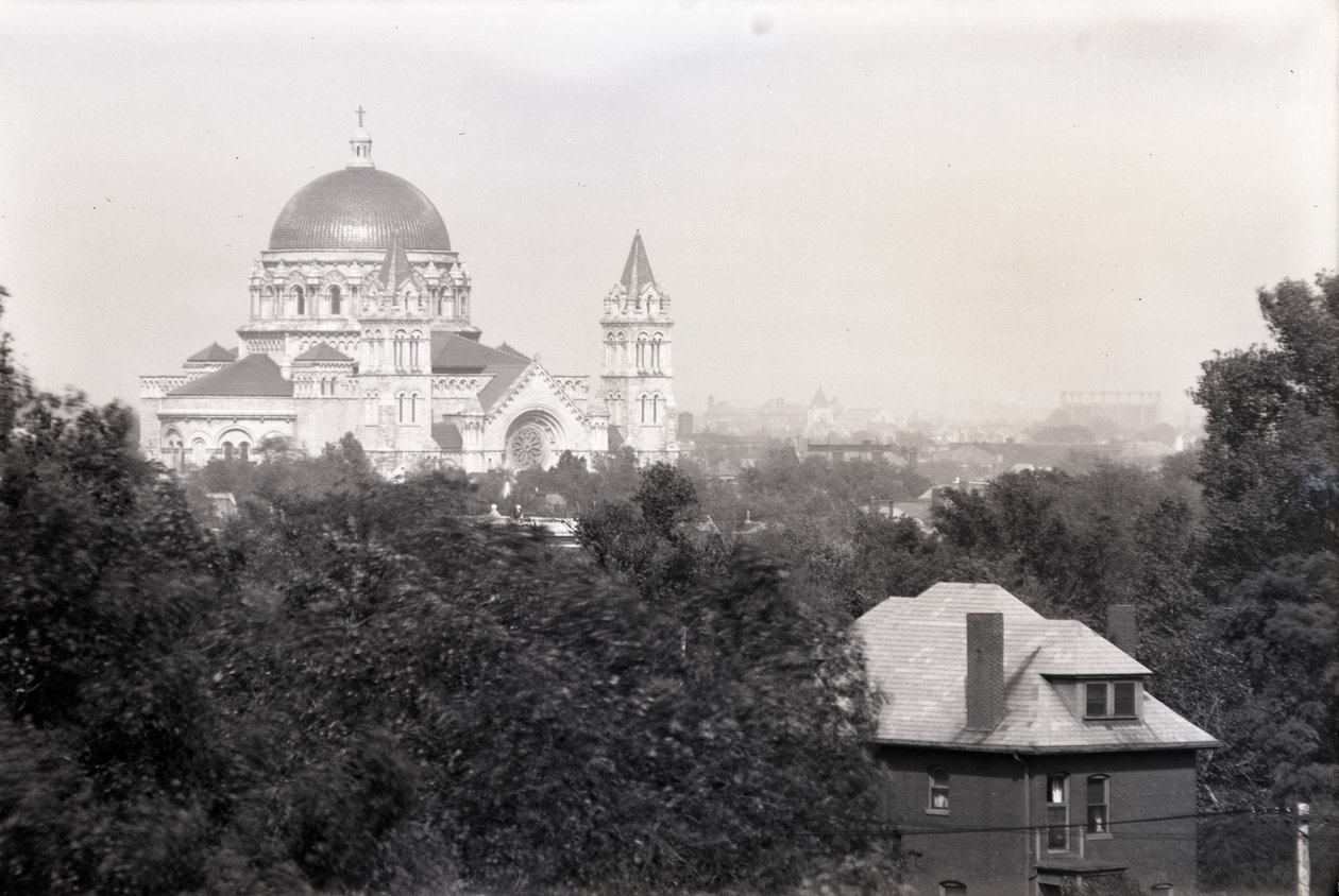 Neue Kathedrale vom Barnes Hospital, St. Louis, 19. September 1919 von Oscar Kuehn