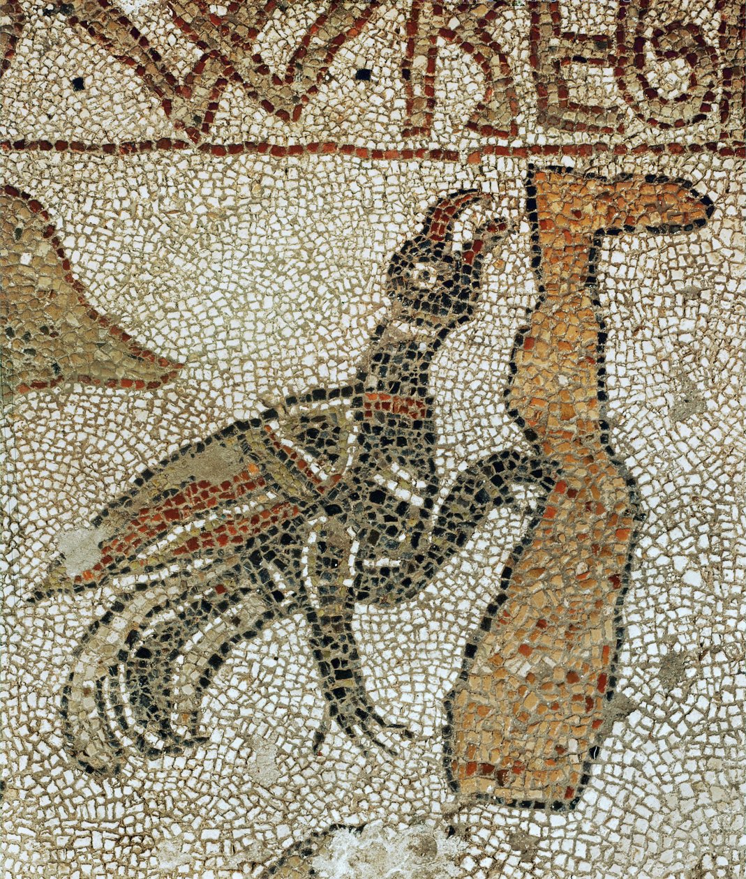 Rabe pickt an einem toten Bein während der Sintflut (Mosaik) von Pantaleone Pantaleone