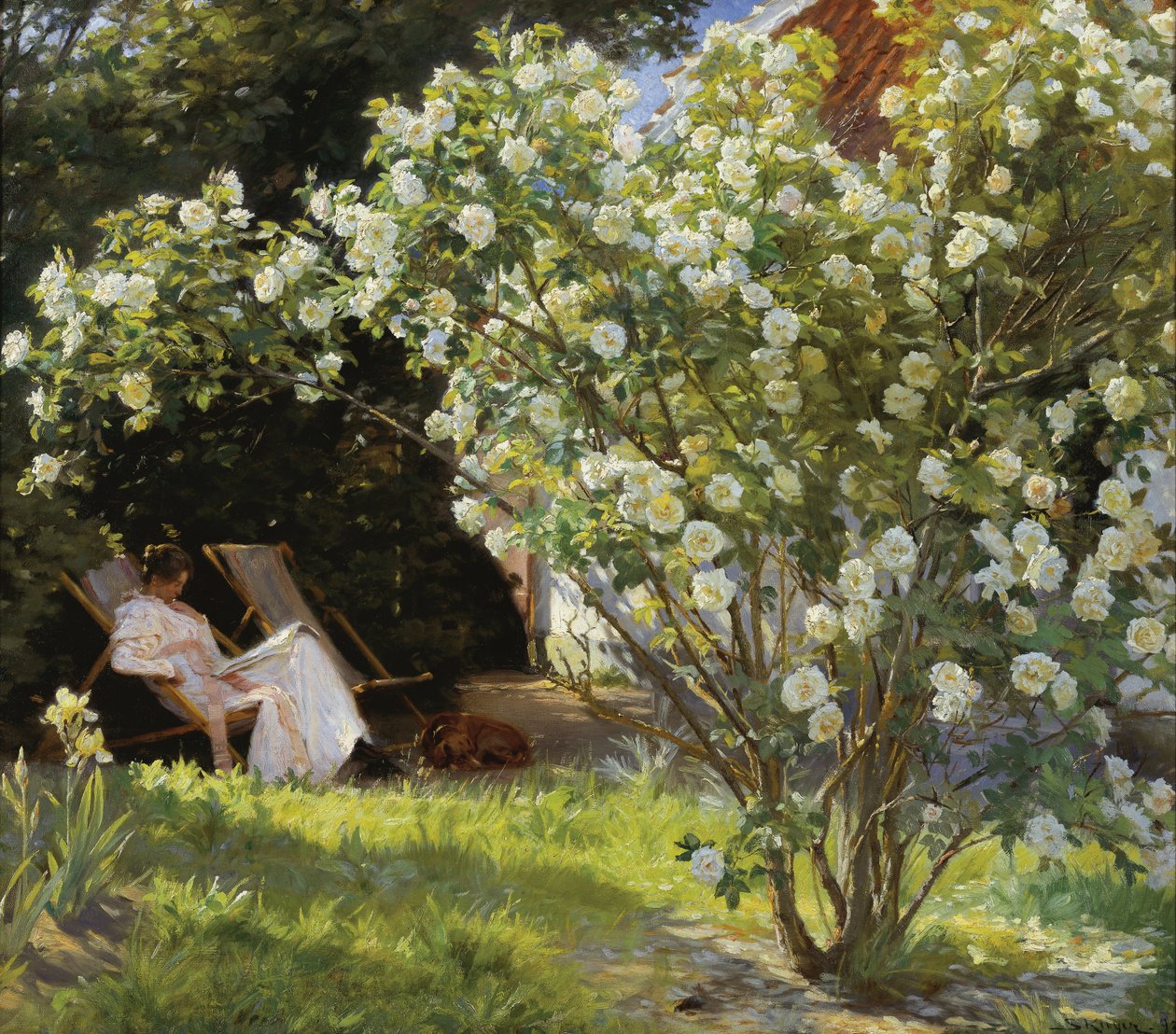 Rosen. Marie Krøyer sitzt im Liegestuhl im Garten von Frau Bendsens Haus von Peder Severin Krøyer