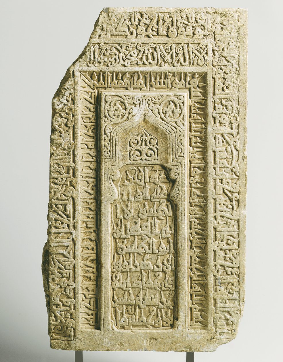 Seljukisch geschnitzter Grabstein, Yazd, Südostiran, 1122 von Persian School
