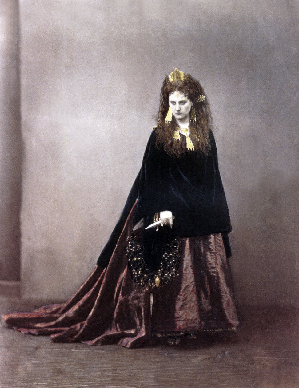 Italienische Virginia Oldoini, Gräfin von Castiglione, 1863-67 (koloriertes Foto) von Pierre Louis after Pierson