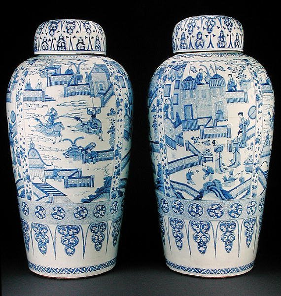 Ein Paar blau-weiße Soldatenvasen, ca. 1700 von Qing Dynasty Chinese School