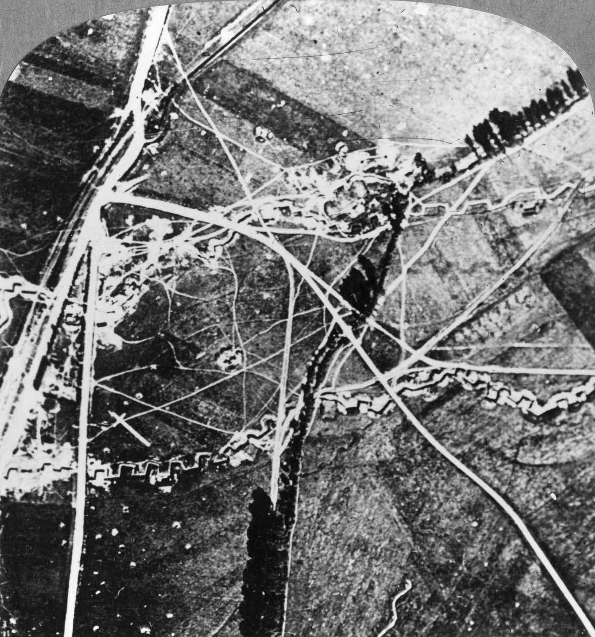 Die Hindenburglinie aus 8000 Fuß Höhe, Frankreich, Erster Weltkrieg, um 1916-um 1918 von Realistic Travels Publishers