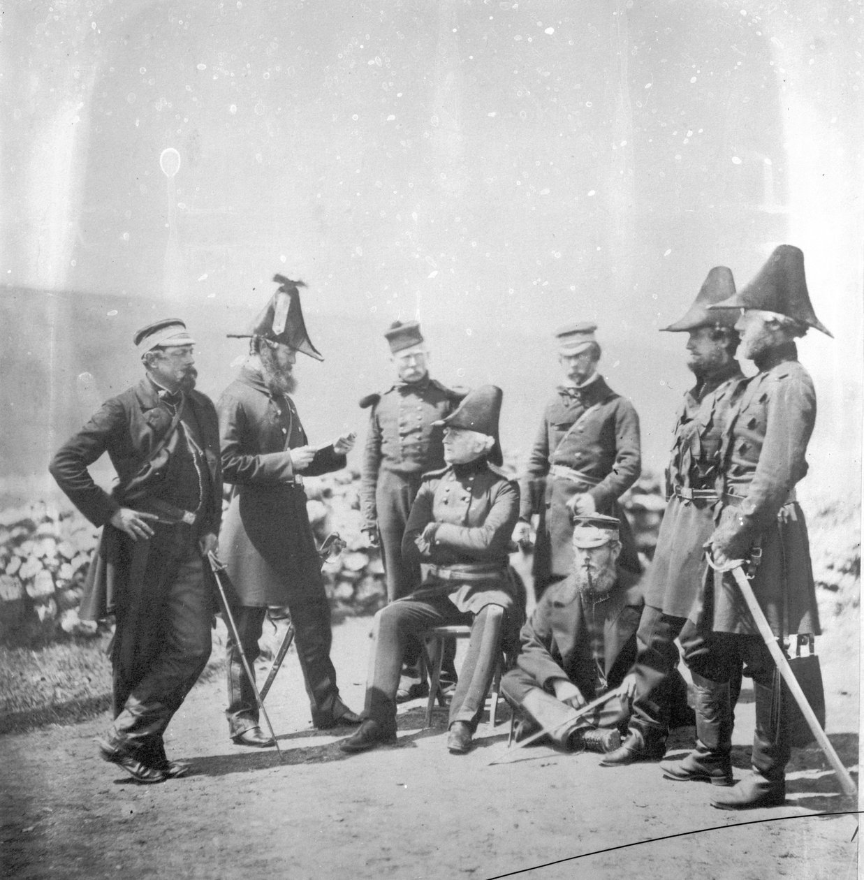 Generalleutnant Sir George Brown G.C.B und Offiziere seines Stabes, ca. 1855 von Roger Fenton