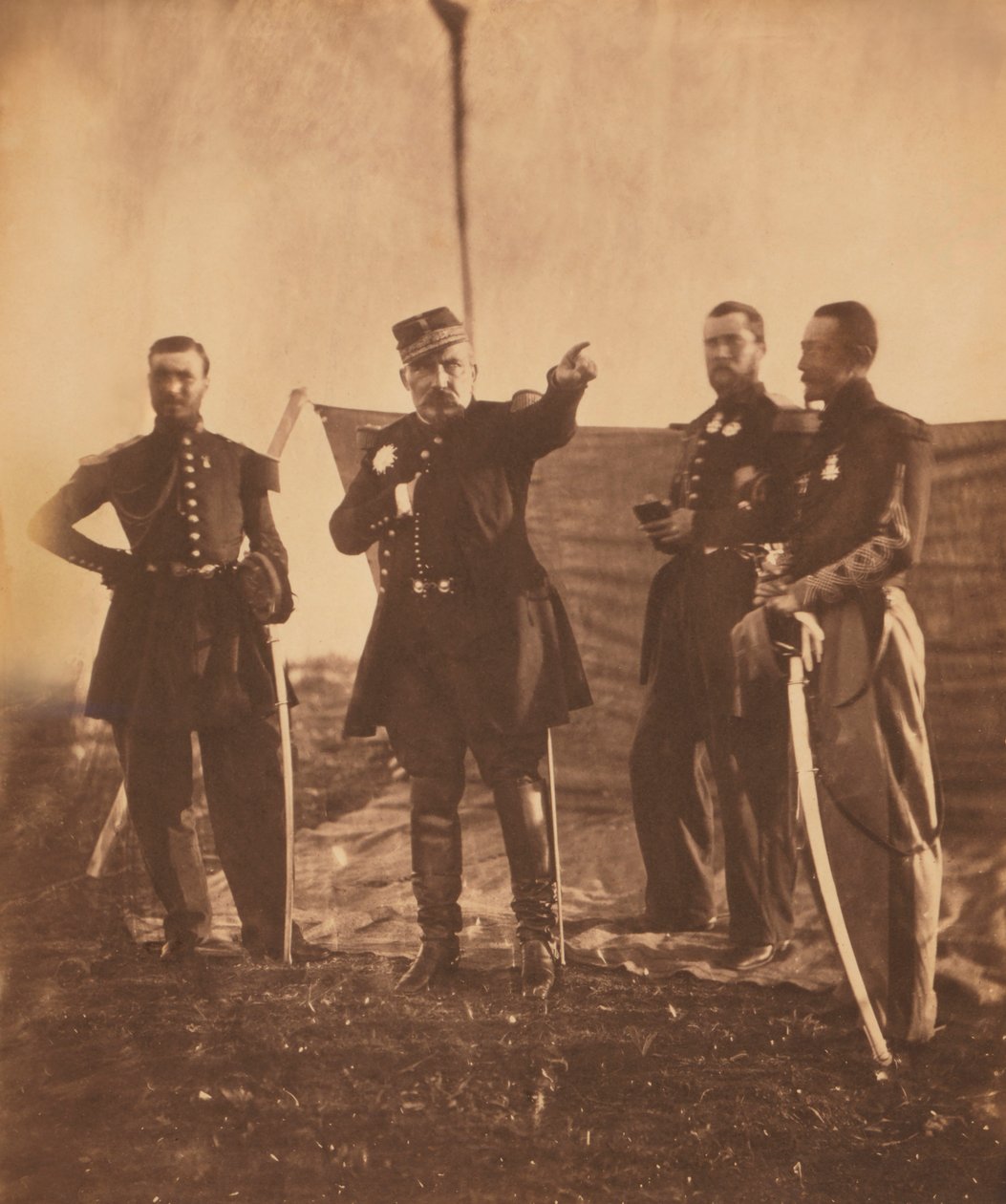 Französischer General Pierre Bosquet (Mitte), gibt Befehle an seinen Stab, Krimkrieg, Krim, Ukraine von Roger Fenton
