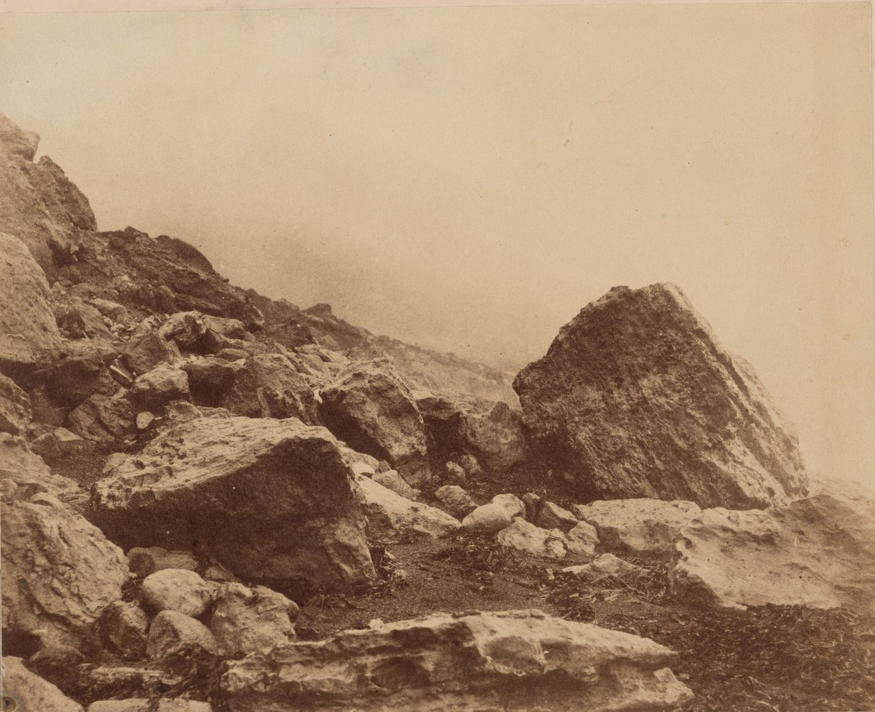 Rocken End in einem Sturm, Isle of Wight von Roger Fenton