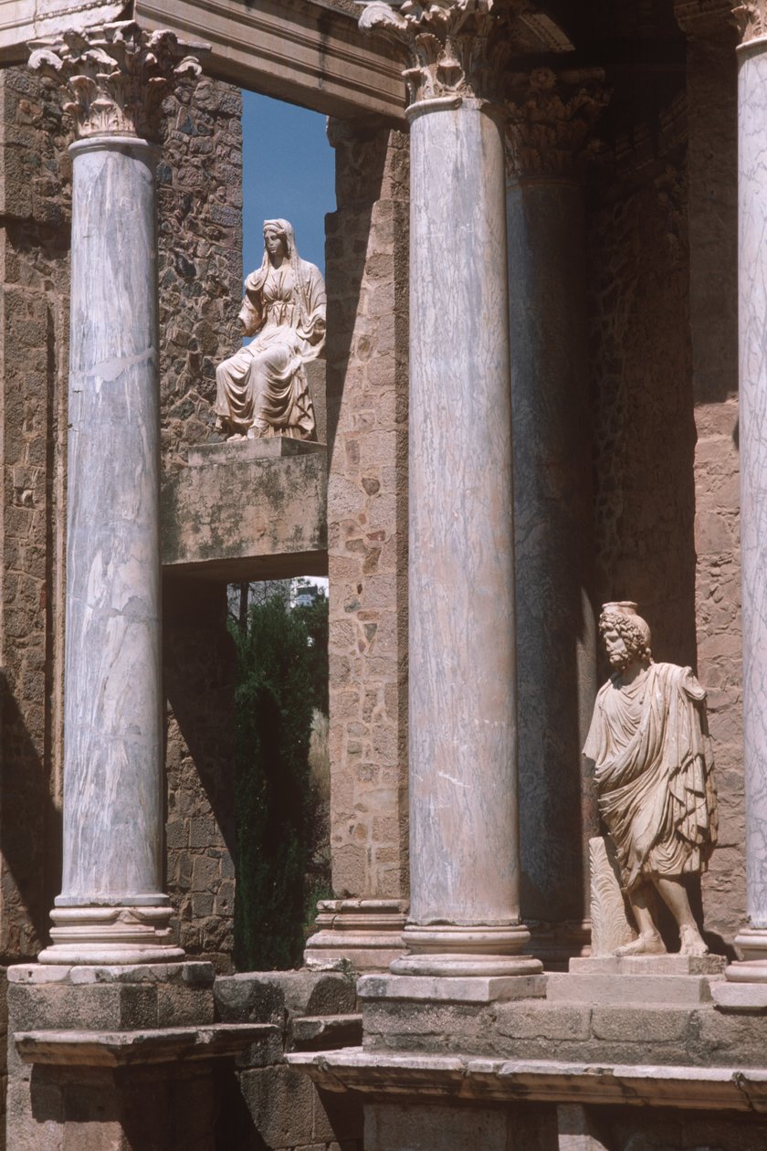 Ansicht von Statuen und Kolonnade von Roman