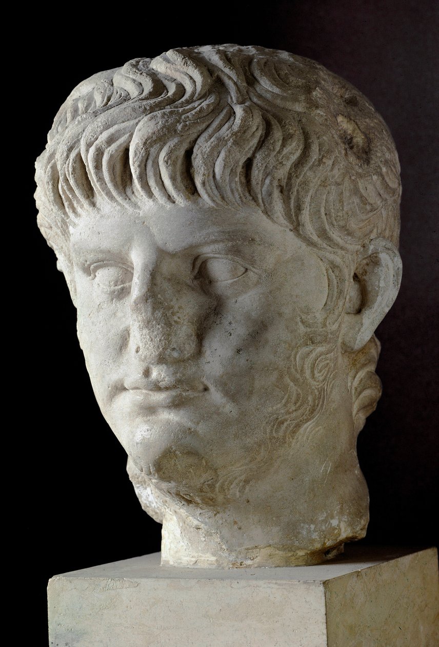 Marmorkopf von Nero (Nero Claudius Caesar Augustus Germanicus) (37-68 n. Chr.) Rom, Museo Nazionale Romano - Büste des Kaisers Nero (Nero Claudius Caesar Augustus Germanicus) (37-68 n. Chr.) - Marmorskulptur - Musei Capitolini, Rom, Italien von Roman