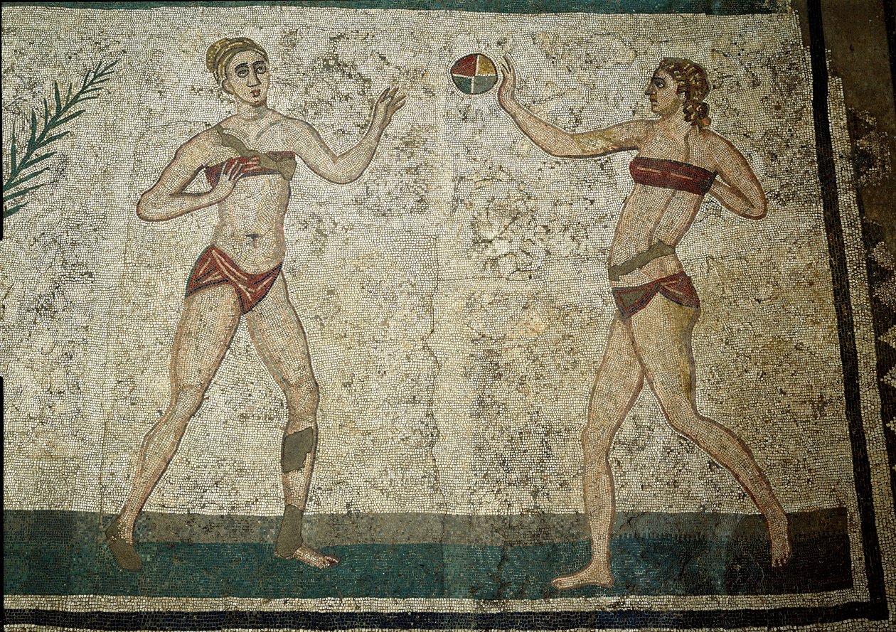 Römische Kunst: junge Frauen beim Ballspielen. Junge Römer bei ...