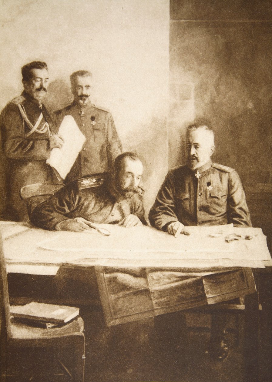 Der Kaiser von Russland mit dem Großherzog Nikolaus im Vordergrund von Russian Photographer