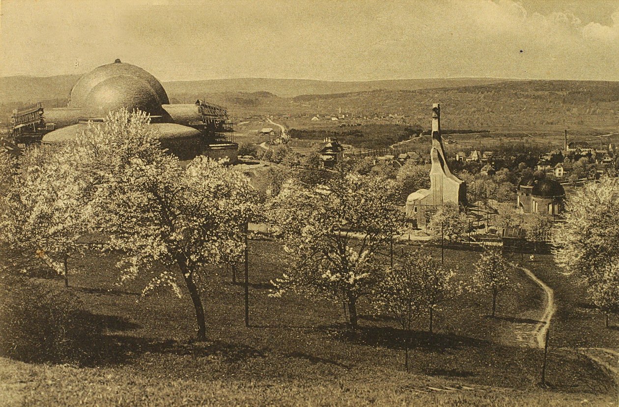 Ansicht des Goetheanums und des Heizhauses von Russian Photographer