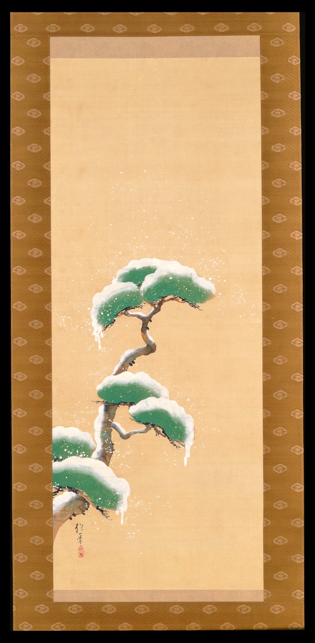 Hängerolle, die eine schneebedeckte Kiefer darstellt, aus einem Triptychon der drei Jahreszeiten, Japanisch, frühes 19. Jahrhundert von Sakai Hoitsu